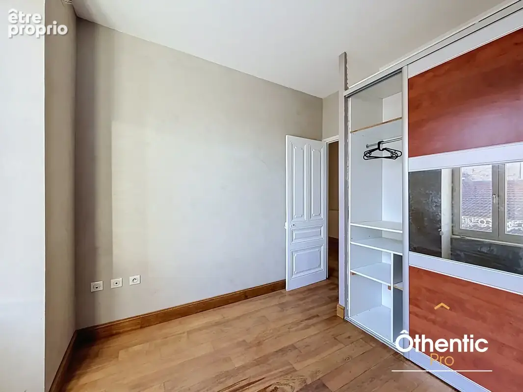 À vendre   t3 avec fort potentiel d’agrandissement hyper-centre de bourgoin-jallieu - photo 7