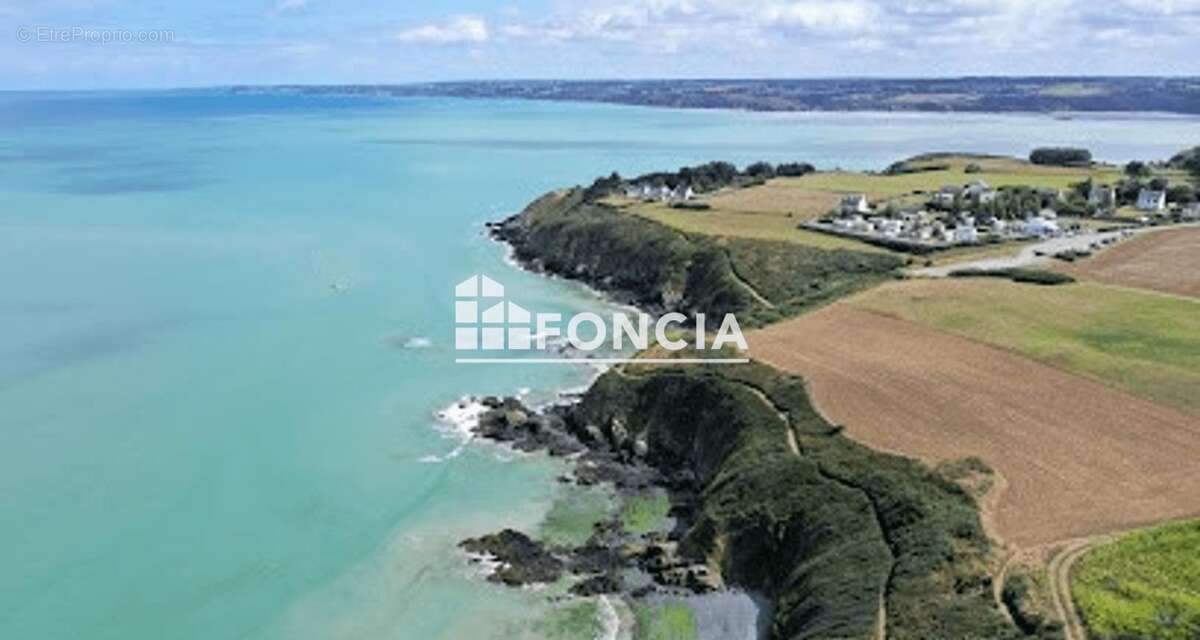 Appartement à HILLION