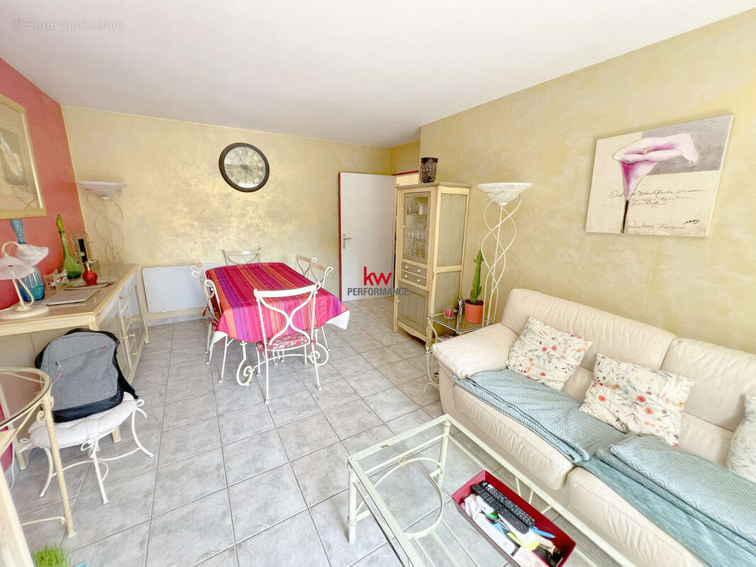 Appartement 79 m² à Saint-Gratien  - photo 3