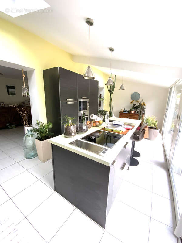 Maison à VILLENAVE-D&#039;ORNON