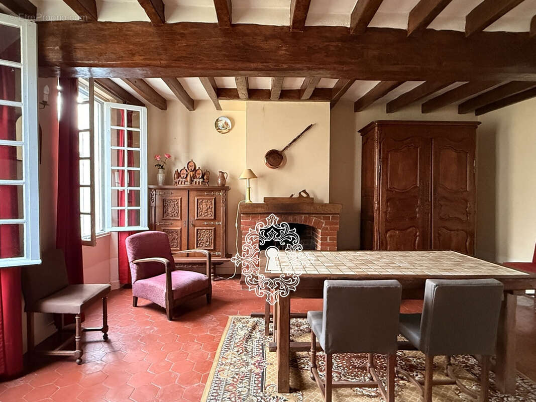 Maison à BRAY-SUR-SEINE