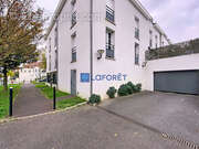 Parking à SAINT-PIERRE-DU-PERRAY