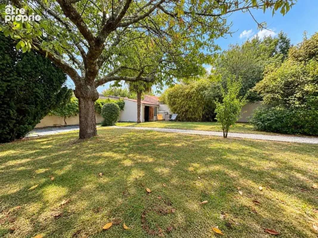 Maison 6 pièces 130 m² à vendre à La Roche-Sur-Yon (85000) - photo 5