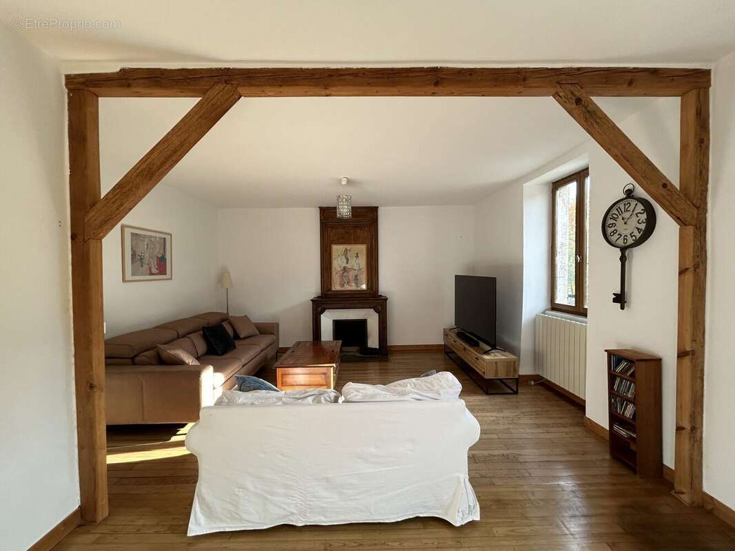 Maison à SAINT-JULIEN-EN-SAINT-ALBAN