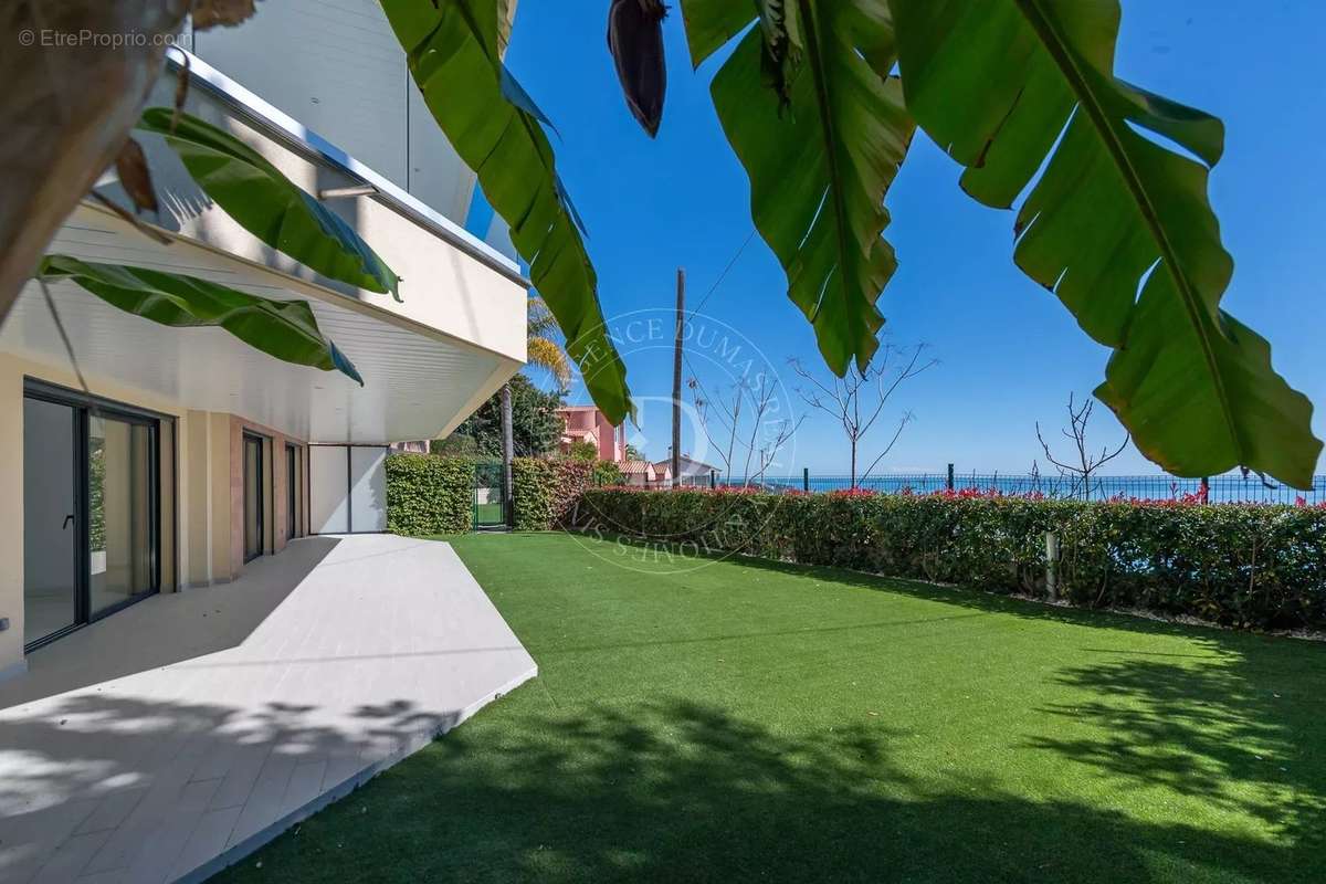 Appartement à ROQUEBRUNE-CAP-MARTIN