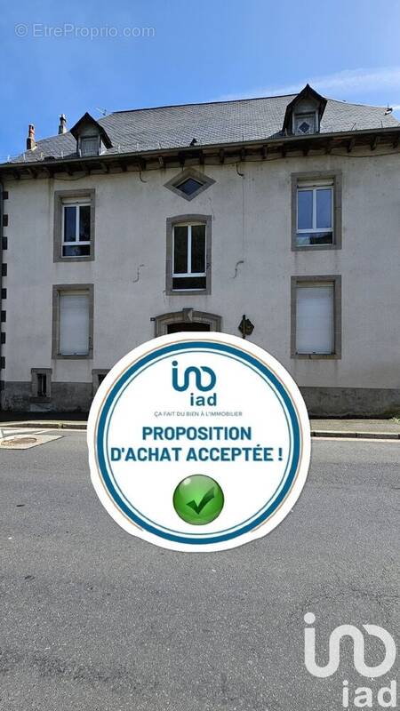 Photo 1 - Appartement à VIC-SUR-CERE