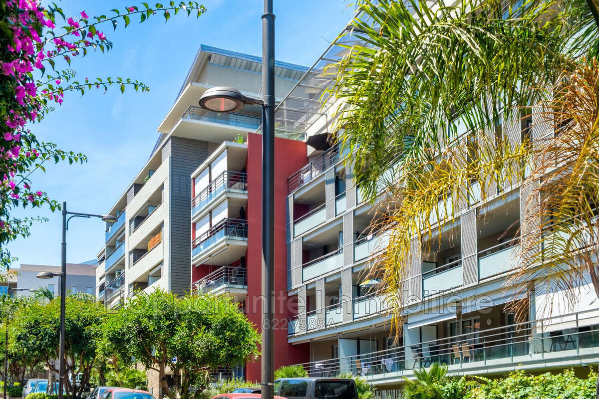 Appartement à ROQUEBRUNE-CAP-MARTIN