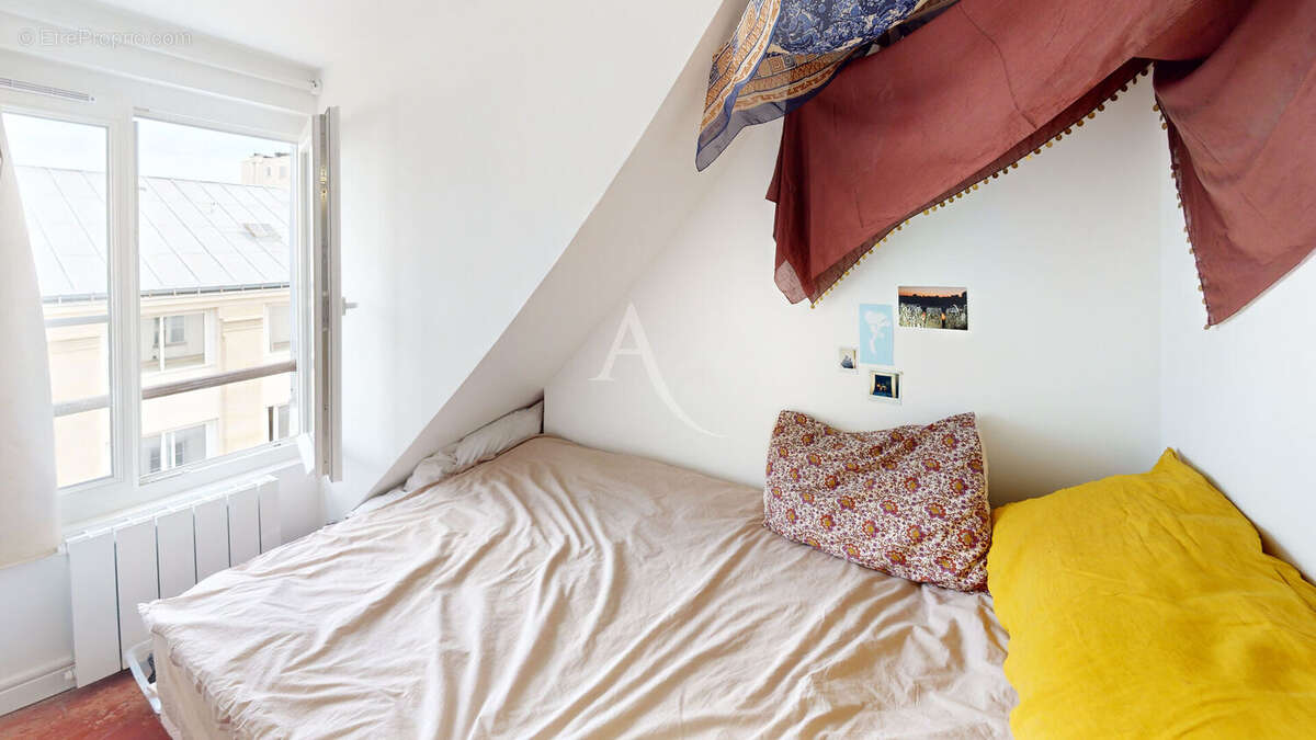 EXCLUSIF - Grand Studio aux portes du Marais ! - photo 6