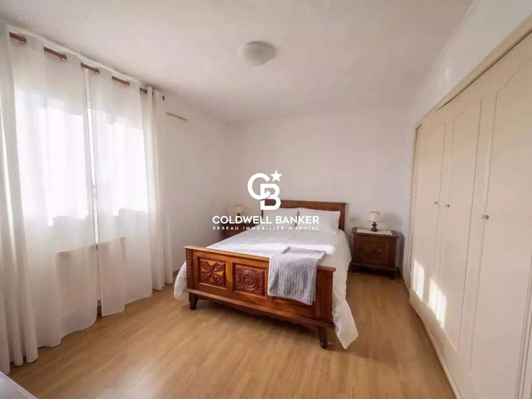 A vendre à Vétraz-Monthoux Maison familiale de 145 m² au calme avec terrain piscinable - photo 10