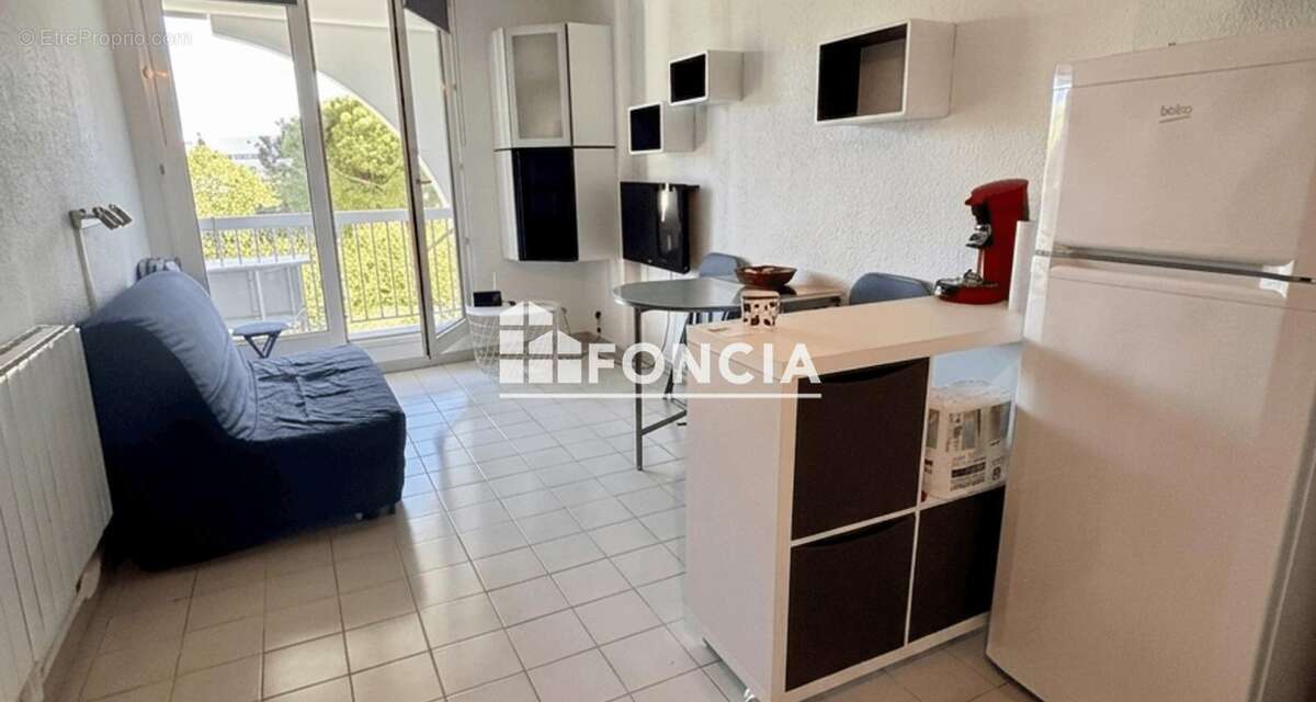 La Grande-Motte – T2 lumineux avec terrasse plein sud, vue parc, proche plages – ascenseur et parking - photo 3