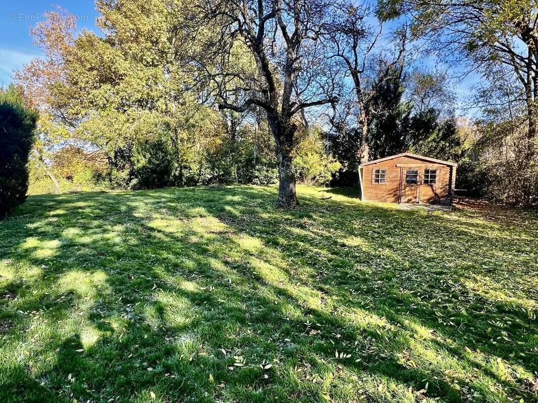 Maison à SAINT-SULPICE-LES-FEUILLES
