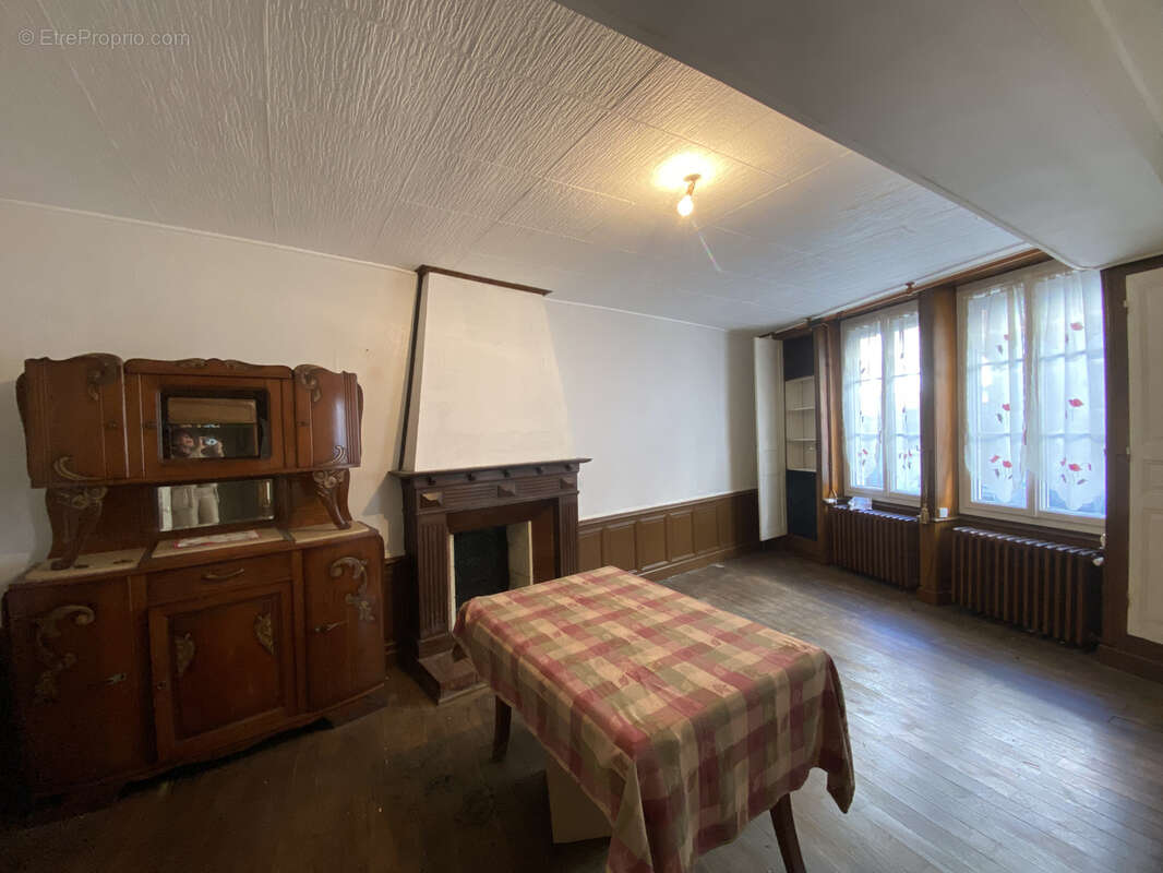 Maison en centre ville a lormes - photo 4