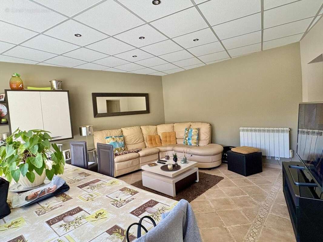 Photo 7 - Maison à CASTELLAR