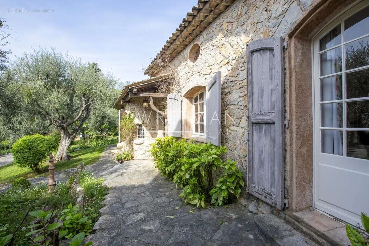 Maison à GRASSE