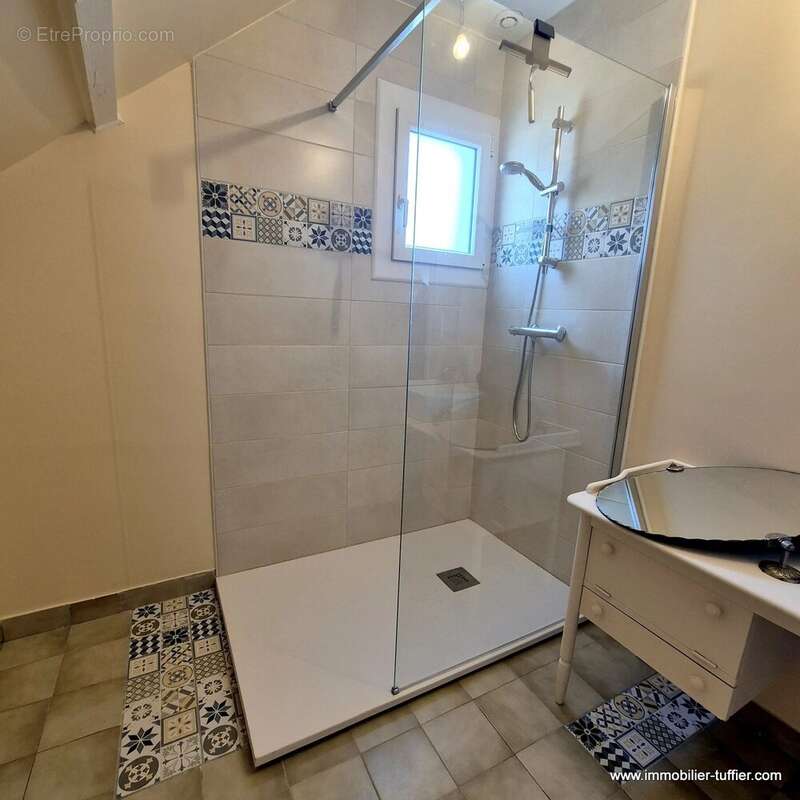 Maison familiale renovee - photo 6