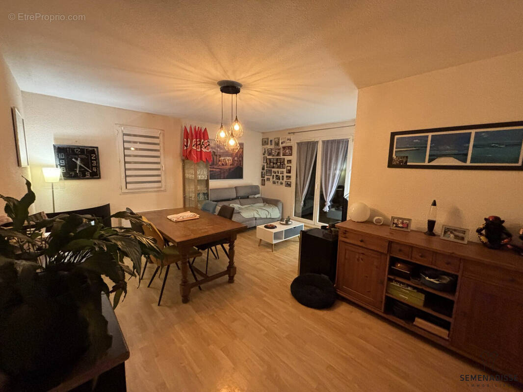 Appartement à SAINT-SULPICE