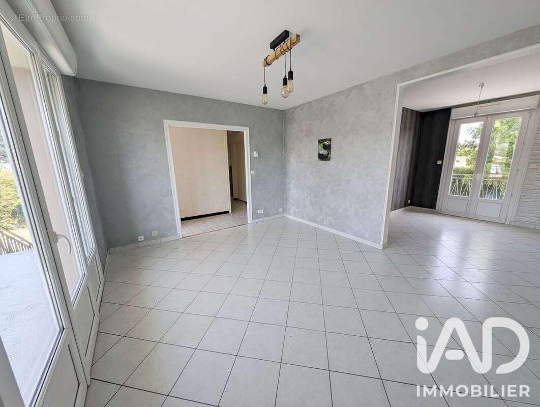 Maison 79 m² à Saint-Mars-D'outille  - photo 6