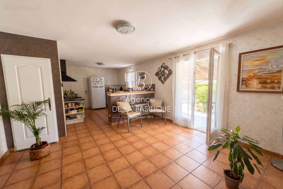 Maison 120 m² à Tourves  - photo 6