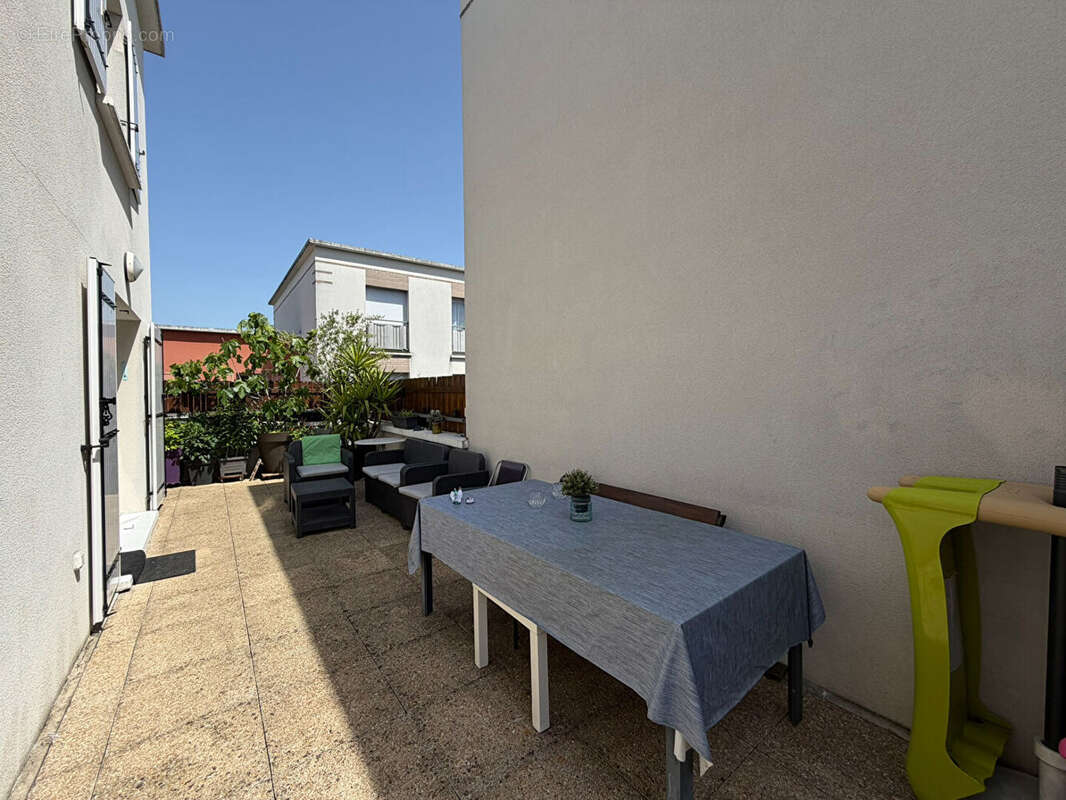 Appartement à STAINS
