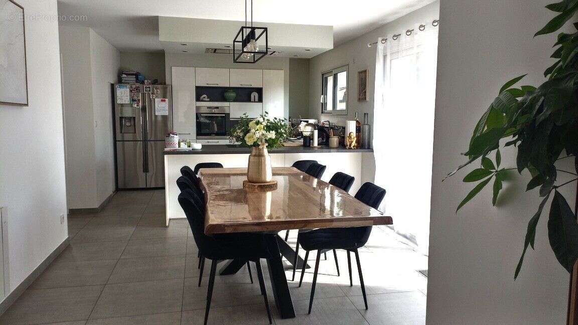 Maison à MOULT