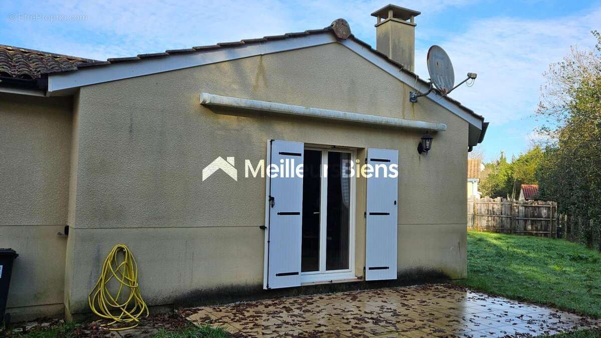 Maison à GRAYAN-ET-L'HOPITAL