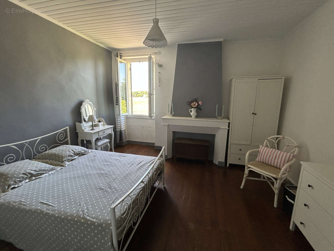 Propriété 2 maisons - dépendances - étang - idéale projet gîte ou professionnel - photo 9