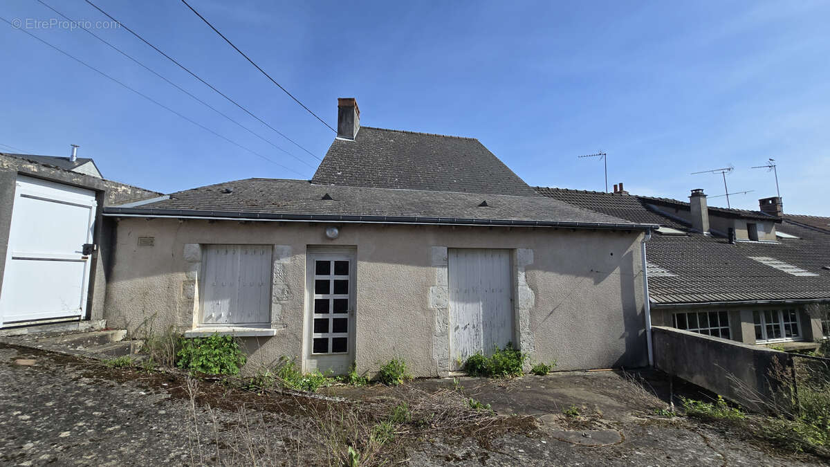 Maison à TAVERS