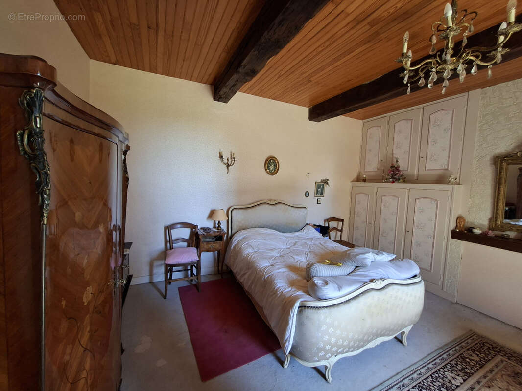 Maison à MIRANDE