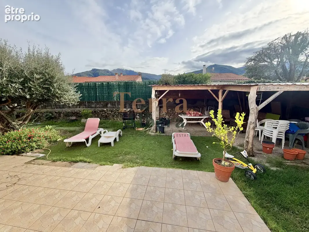Laroque des Albères - Belle Maison plain-pied · Jardin paysagé · Vue Albères - photo 6