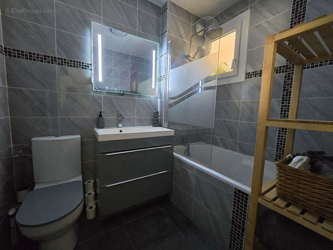 Appartement à SIX-FOURS-LES-PLAGES