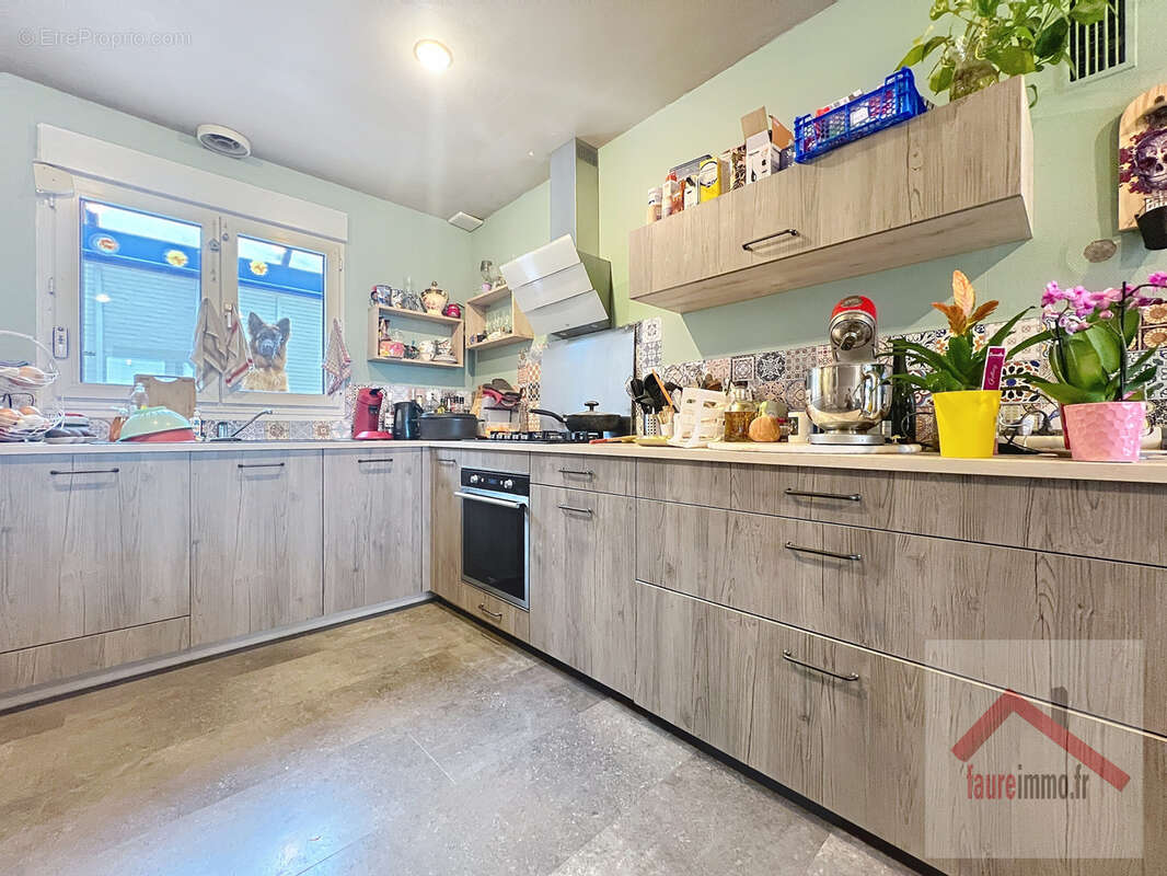 Maison à PERPEZAC-LE-NOIR