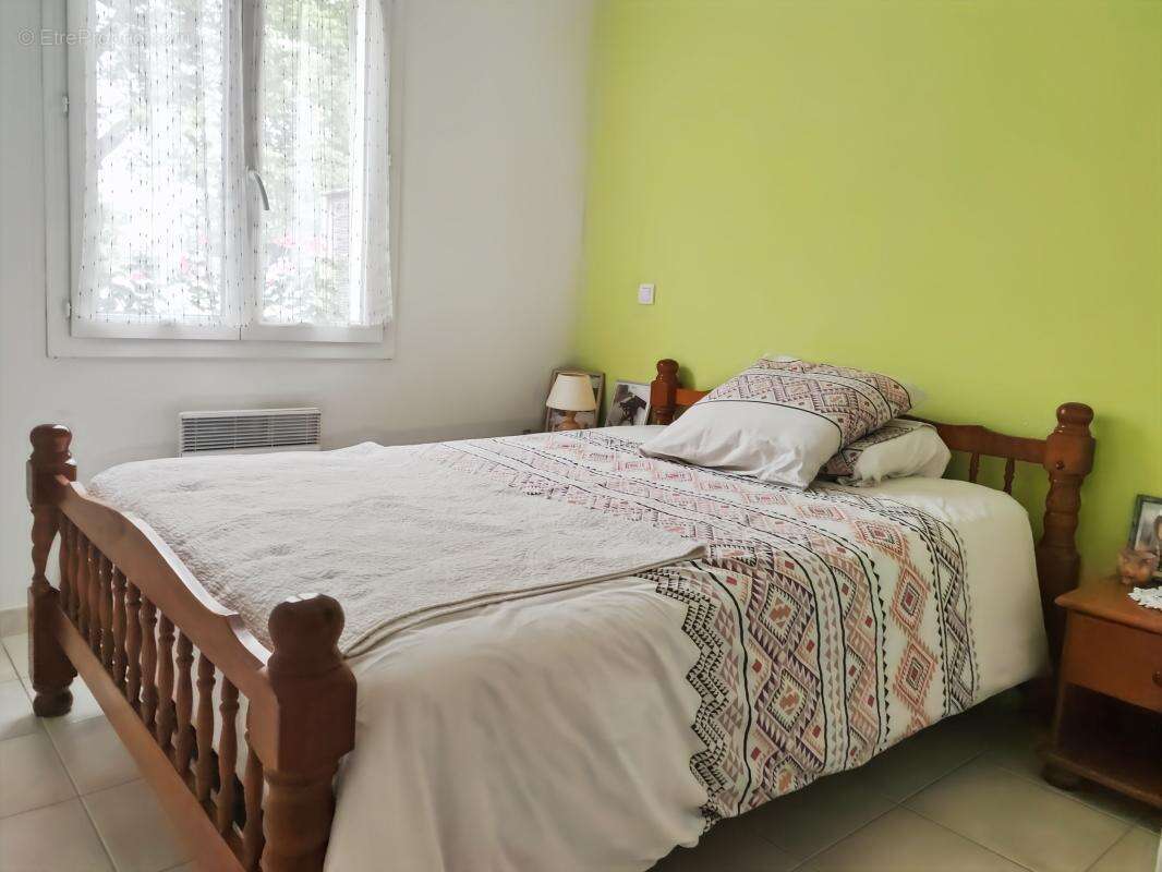 Maison à NEUVIC
