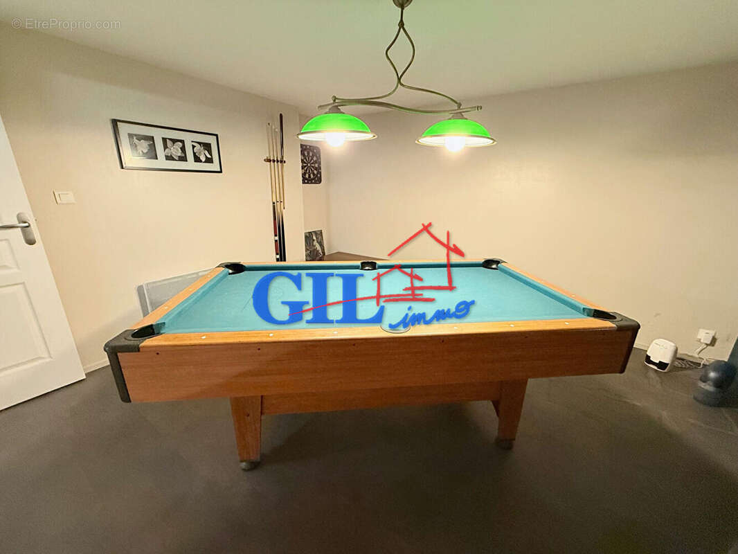 Maison à SAVIGNY-LE-TEMPLE