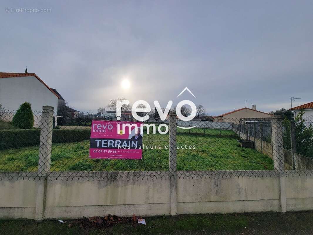 Terrain à BEAUPREAU