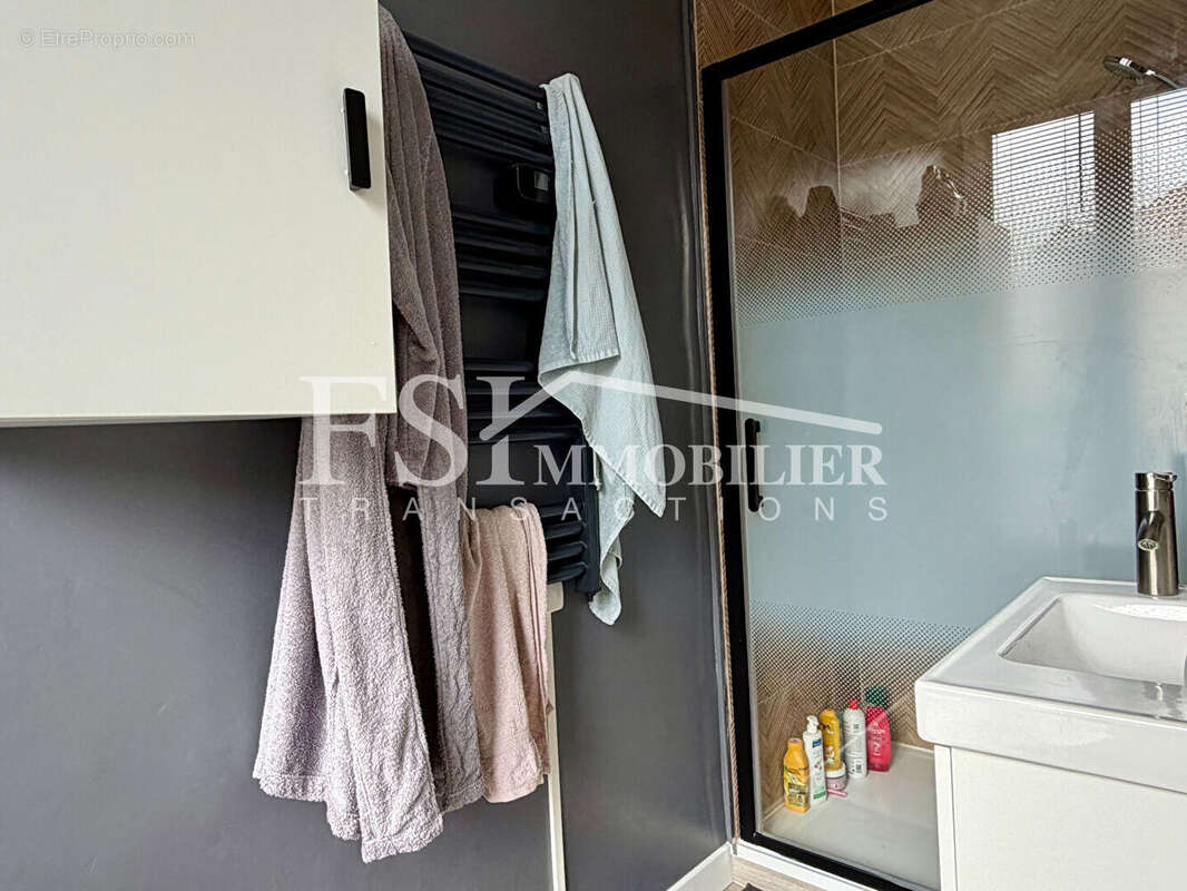 Appartement à BEAUCHAMP