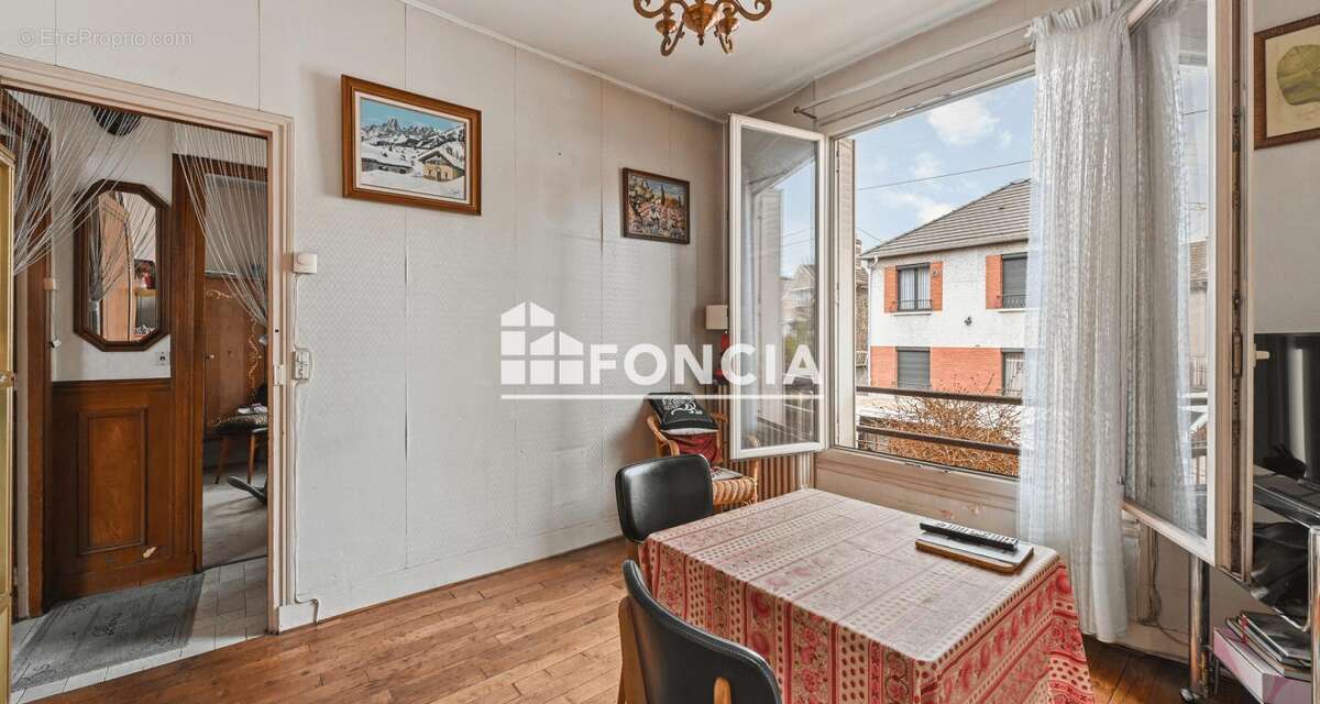 Maison à VILLENEUVE-SAINT-GEORGES