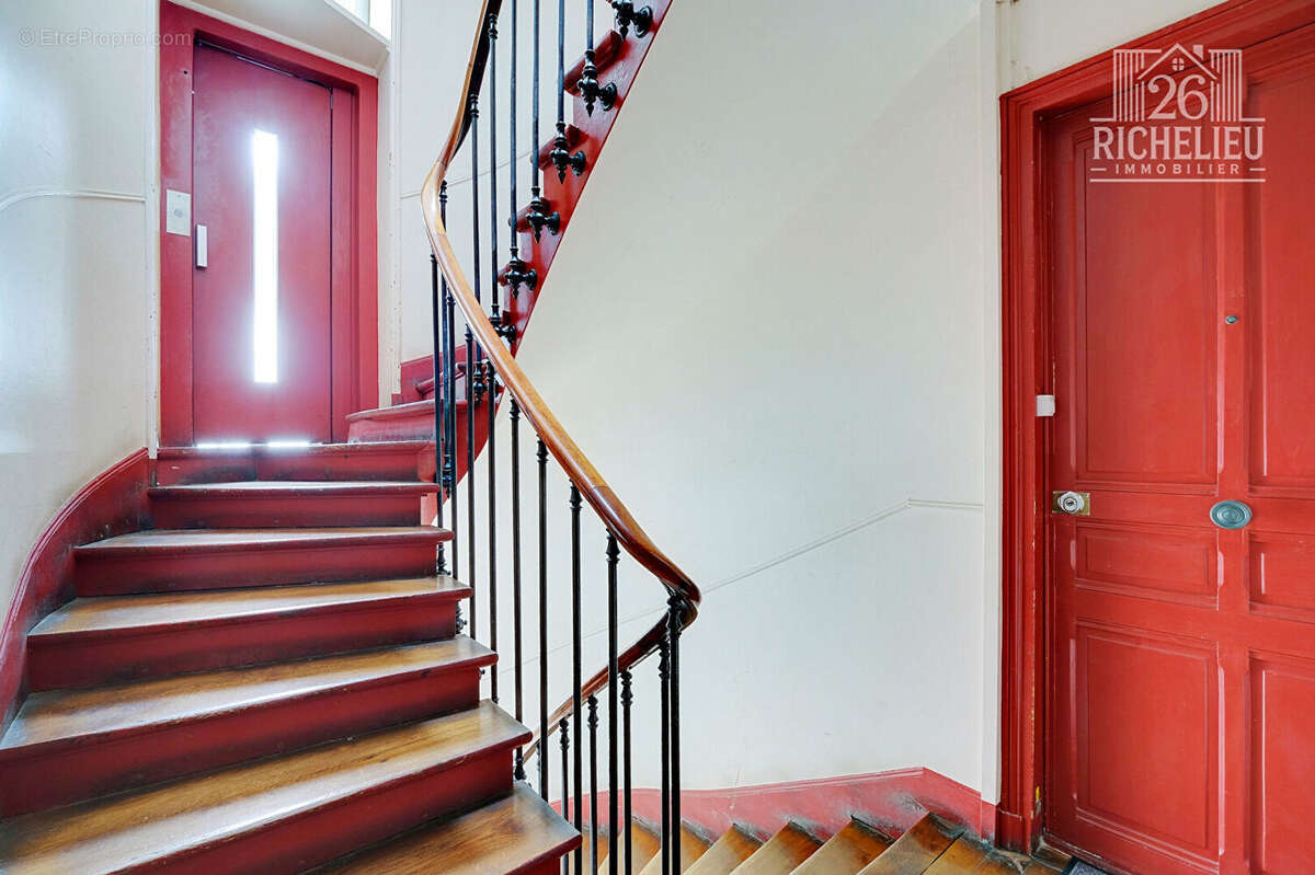 Appartement à PARIS-20E