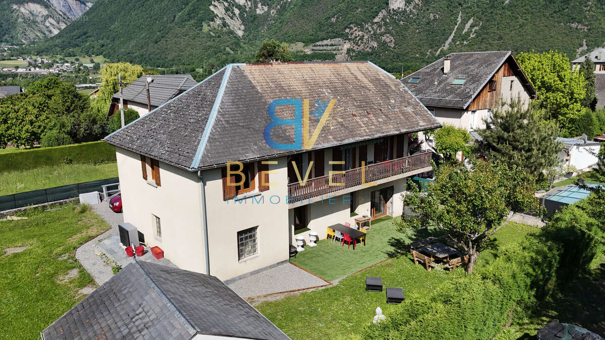 Maison à SAINTE-MARIE-DE-CUINES