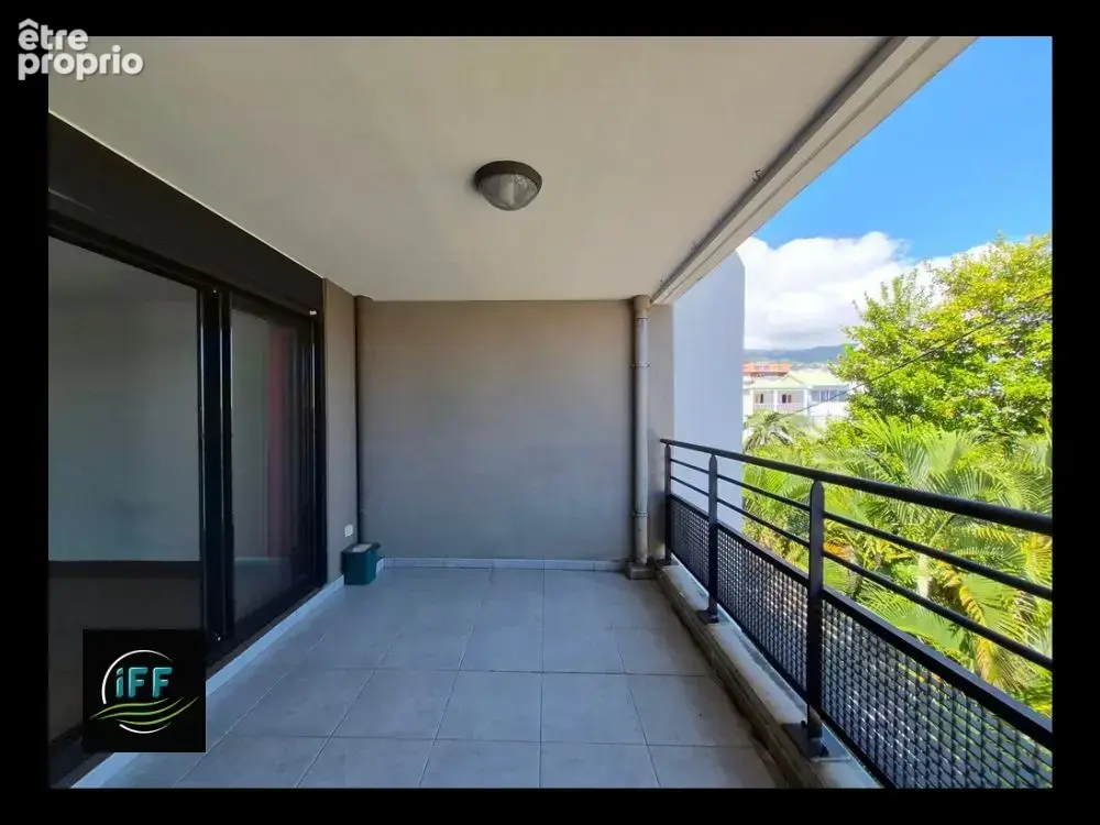 Appartement T3 - Fort potentiel - Sainte-Clotilde - photo 3