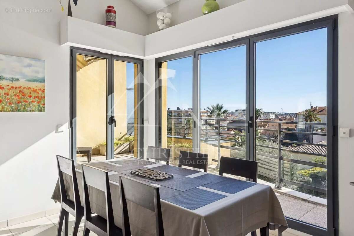 Appartement à CANNES
