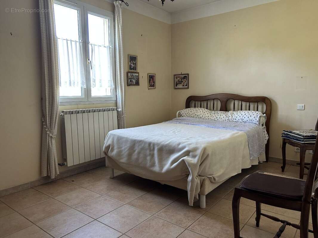 Maison à L&#039;ESTRECHURE