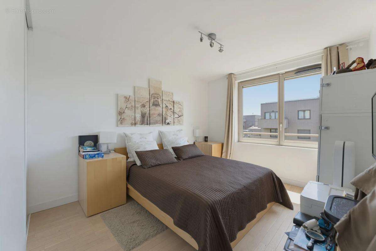 BORDEAUX - 6e étage appartement excluant voisins sur le palier - photo 9