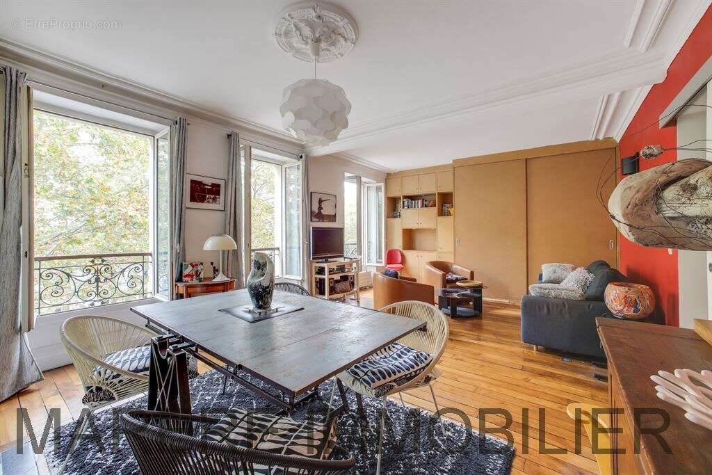 Appartement à PARIS-19E