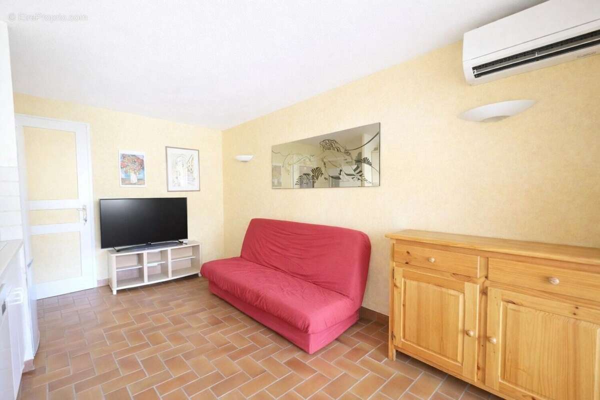 Photo 4 - Appartement à ROQUEBRUNE-SUR-ARGENS