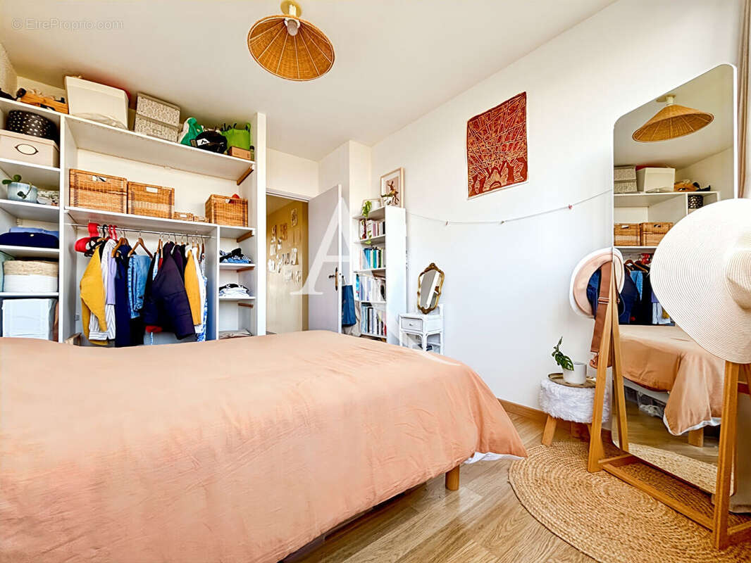 Appartement à FONTENAY-LE-FLEURY