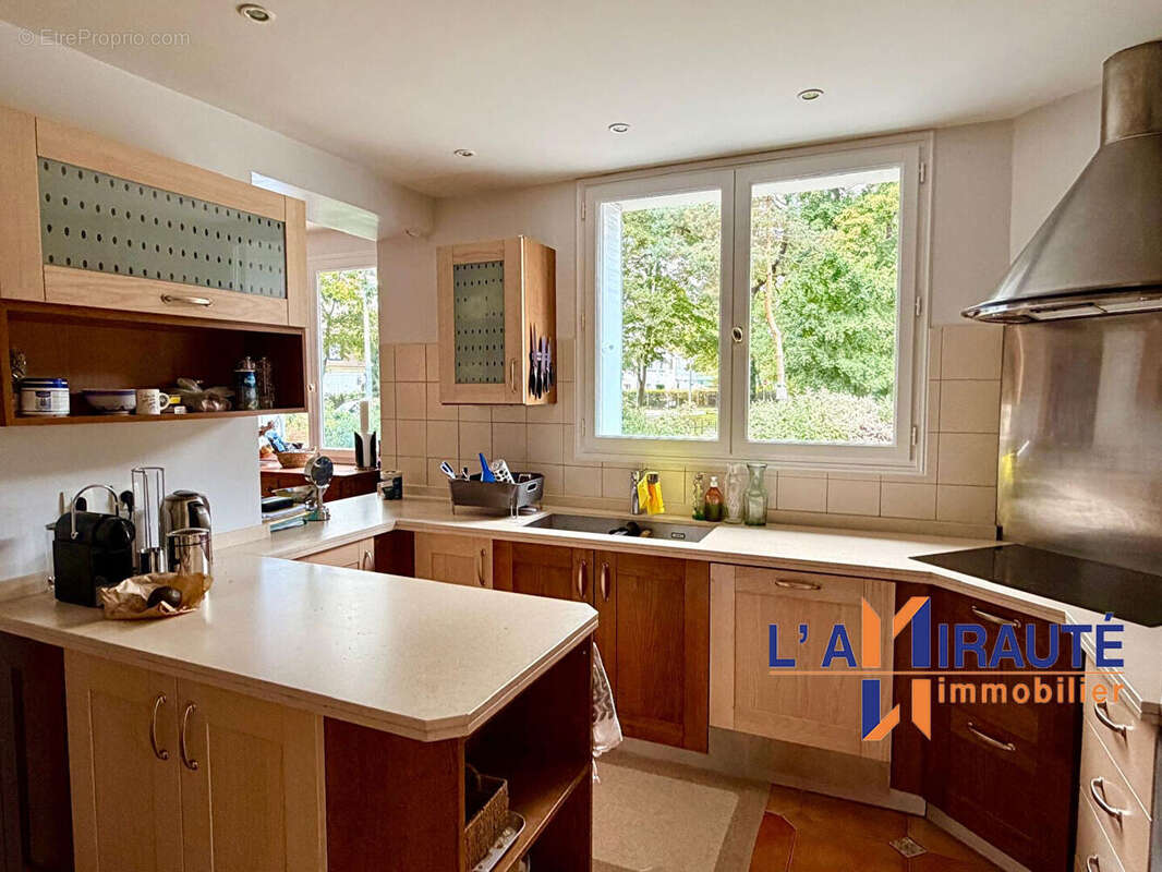 Maison à MAISONS-LAFFITTE