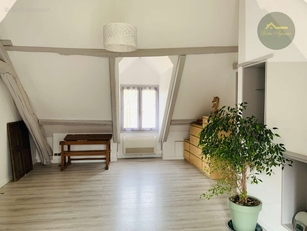 Maison à VOULX