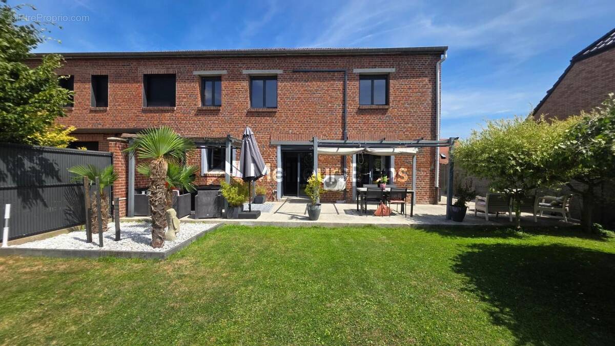 Saultain 59990 maison 6 pièces 186 m² avec terrasse et garage - photo 1