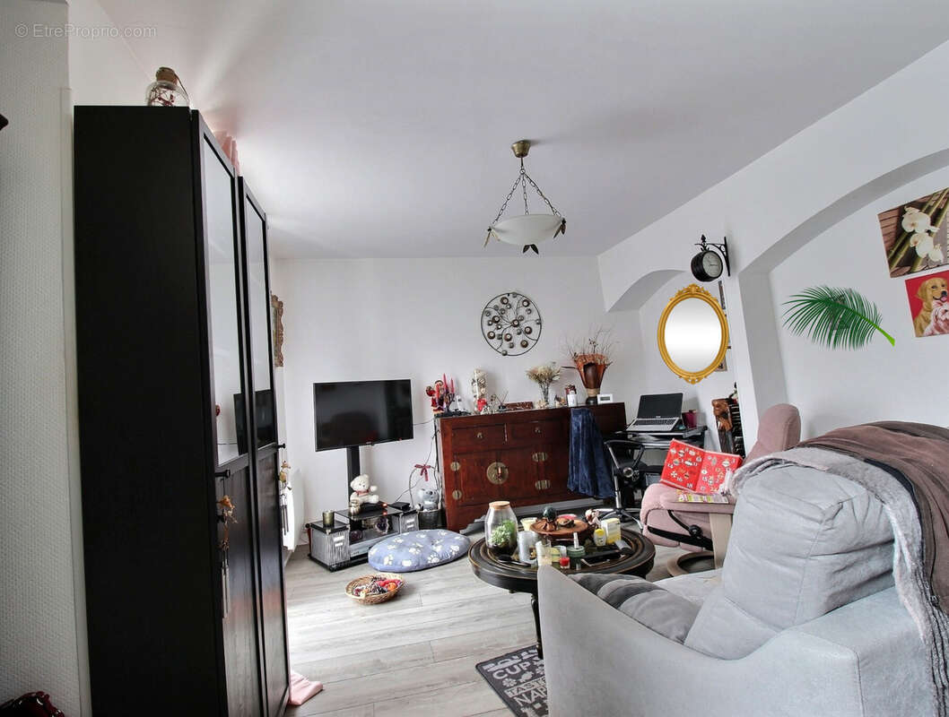 Appartement à ANGERVILLE