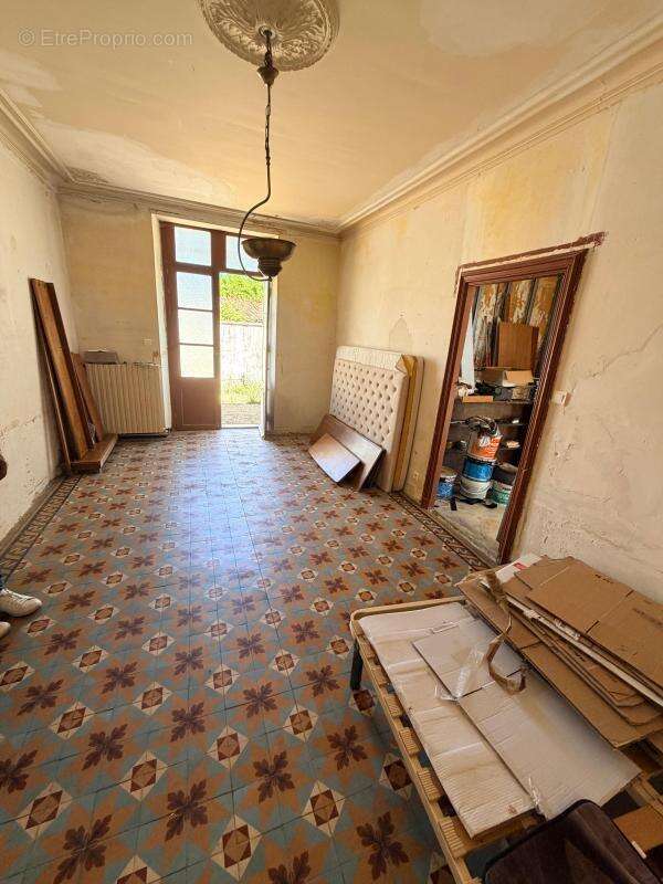 Maison de maître de caractère avec dépendances – Cabariot - photo 10